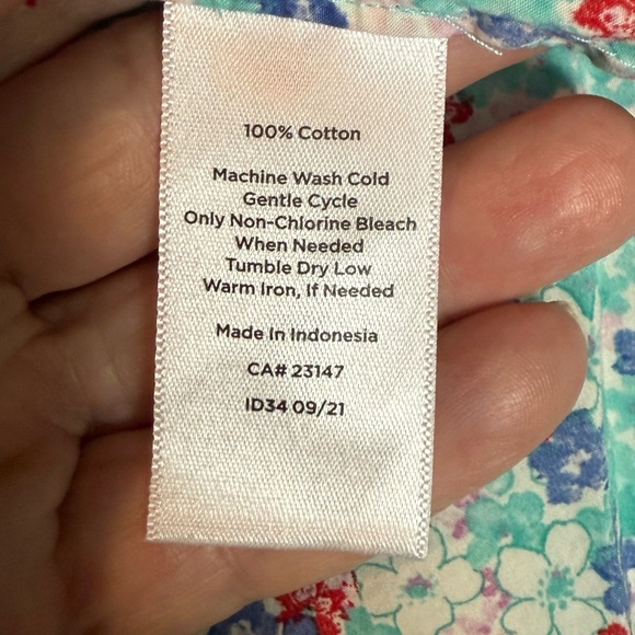 Talbots Colorful Floral Button Down Lovely Ditsy Blouse 100% Cotton Womens Sz Lp - Picture 2 of 5